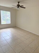 1011 Green Pine Blvd in West Palm Beach, FL - Building Photo - Building Photo
