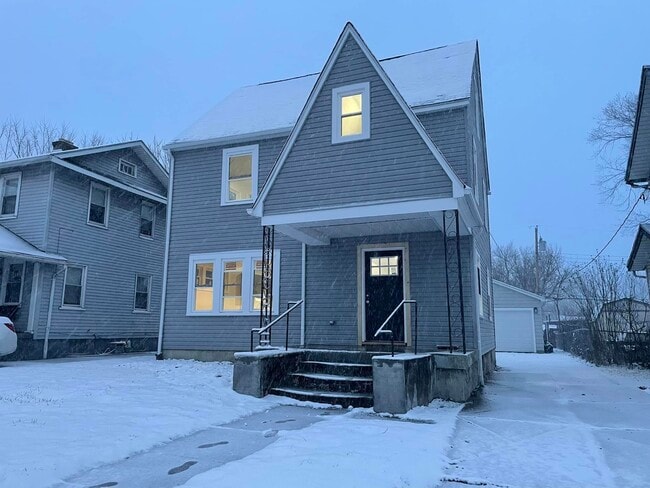 253 Santa Clara Ave in Dayton, OH - Building Photo - Building Photo