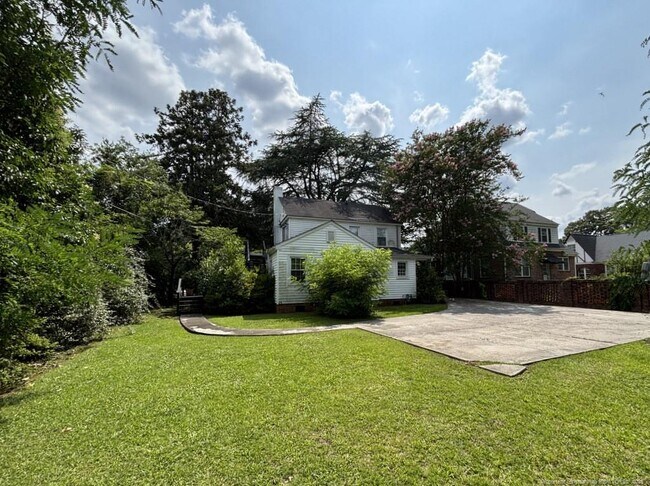 1516 Fort Bragg Rd in Fayetteville, NC - Building Photo - Building Photo