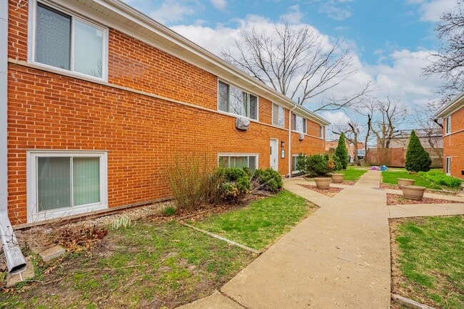 property at 32 N Main St