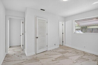 5731 NE 17th Terrace in Fort Lauderdale, FL - Building Photo - Building Photo