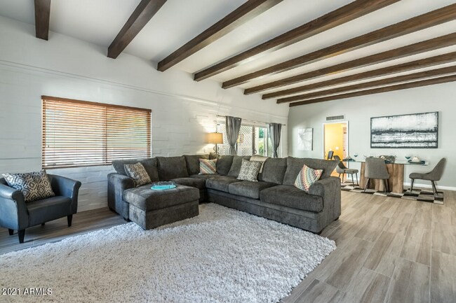 28 Inner Cir in Scottsdale, AZ - Building Photo - Building Photo