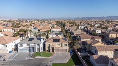 7898 Spindrift Cove St in Las Vegas, NV - Building Photo - Building Photo