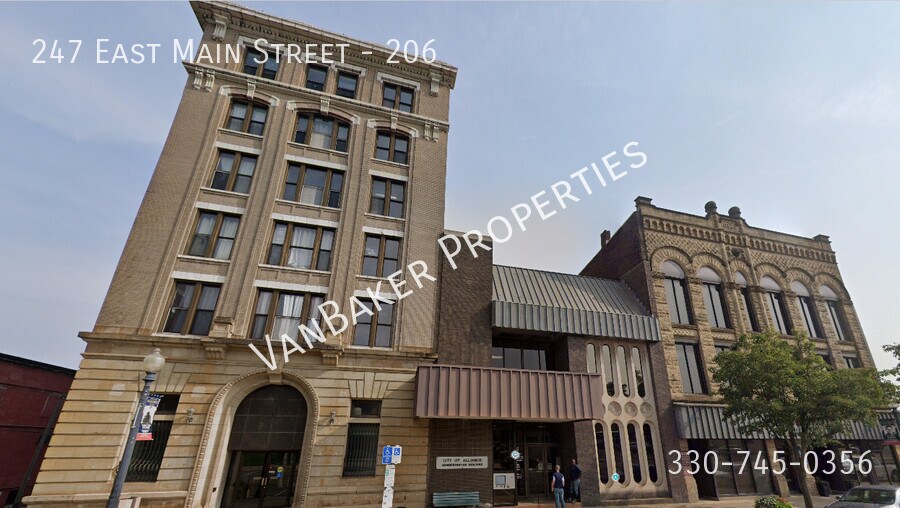 247 E Main St, Unit 206 in Alliance, OH - Building Photo