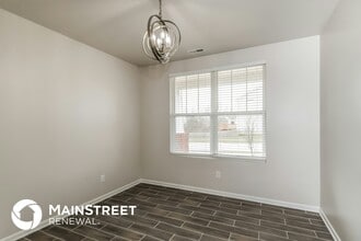 16991 Green Crest Ln, Unit 602 in Louisville, KY - Building Photo - Building Photo