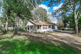 310 Randolph St in Waskom, TX - Building Photo - Building Photo