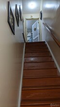 7 Newburgh Dr in Edison, NJ - Building Photo - Building Photo