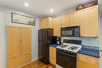 70 Woodlawn St, Unit 1 in Boston, MA - Building Photo - Building Photo