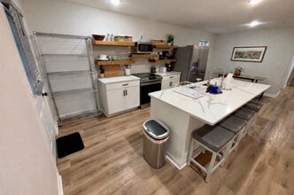 1528 E Devine St in Tyler, TX - Foto de edificio - Building Photo