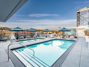 Modera Argyle in Los Angeles, CA - Foto de edificio - Building Photo