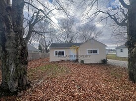 1115 W 7th St in Greenfield, IN - Building Photo