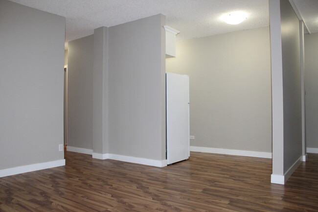 Sharma Apartments in Calgary, AB - Building Photo - Building Photo