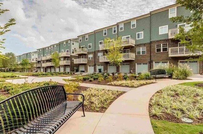 501 N Person St, Unit 103 in Raleigh, NC - Building Photo - Building Photo