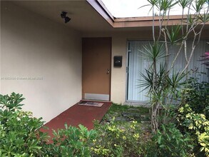 3705 SW 68th Ave in Miramar, FL - Building Photo - Building Photo