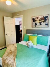 4210 Ennis St in Houston, TX - Building Photo - Building Photo