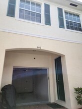 702 SW 1st Ln in Pompano Beach, FL - Foto de edificio - Building Photo