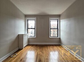 30-58-58 34th St in Queens, NY - Building Photo - Building Photo