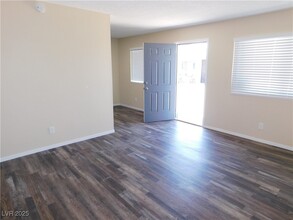 2508 N McCarran St in North Las Vegas, NV - Building Photo - Building Photo