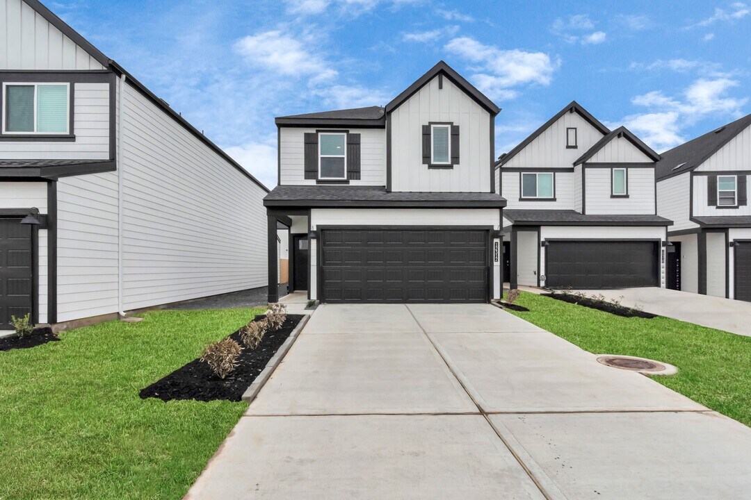 12319 Frisco Cv Ct in Houston, TX - Building Photo