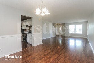 319 Sunburst Ln in Greenwood, IN - Building Photo - Building Photo