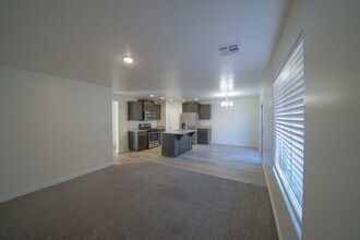 1436 E Trilobite Dr in Saint George, UT - Building Photo - Building Photo