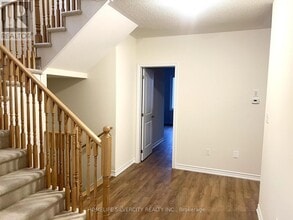 131 Sanders Rd in Erin, ON - Building Photo - Building Photo