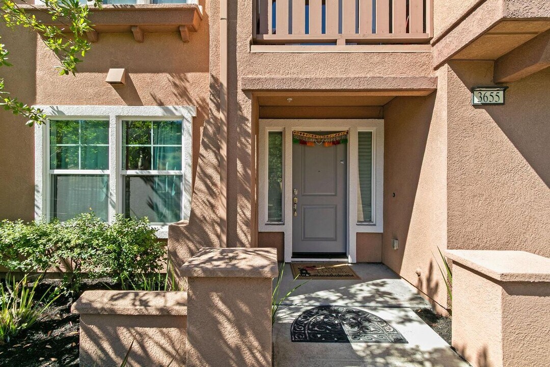 3655 Branding Iron Pl in Dublin, CA - Building Photo