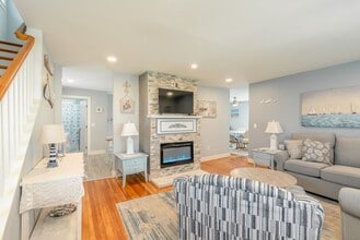 1073 Post Rd in Wells, ME - Building Photo - Building Photo