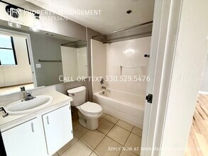1133 W 9th St in Cleveland, OH - Building Photo - Building Photo