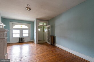 5428 Catharine St in Philadelphia, PA - Building Photo - Building Photo