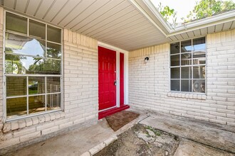 7614 Kellwood Dr in Houston, TX - Building Photo - Building Photo