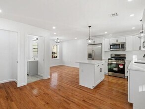 24 St James St in Providence, RI - Foto de edificio - Building Photo