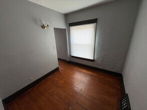 135 N 30th St in Lincoln, NE - Building Photo - Building Photo