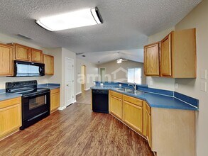 1520 Irishwood Ct in Middleburg, FL - Building Photo - Building Photo