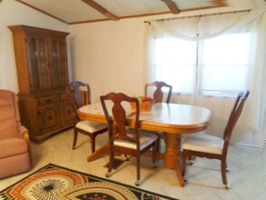 901 Jennifer St in Wildwood, FL - Building Photo - Building Photo