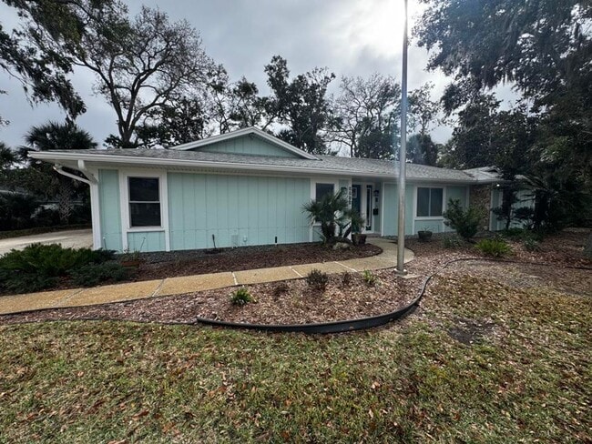 1508 Poplar Dr in Ormond Beach, FL - Building Photo - Building Photo