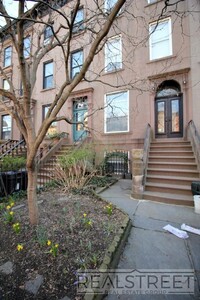 378 Union Street in Brooklyn, NY - Foto de edificio - Floor Plan