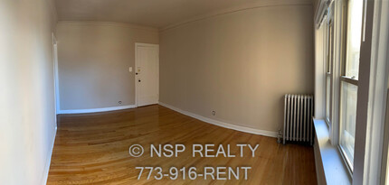 4261 W Addison St, Unit 3 in Chicago, IL - Building Photo - Building Photo