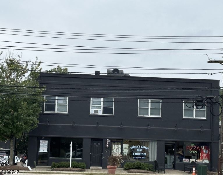 69 W Mount Pleasant Ave, Unit 1B in Livingston, NJ - Foto de edificio