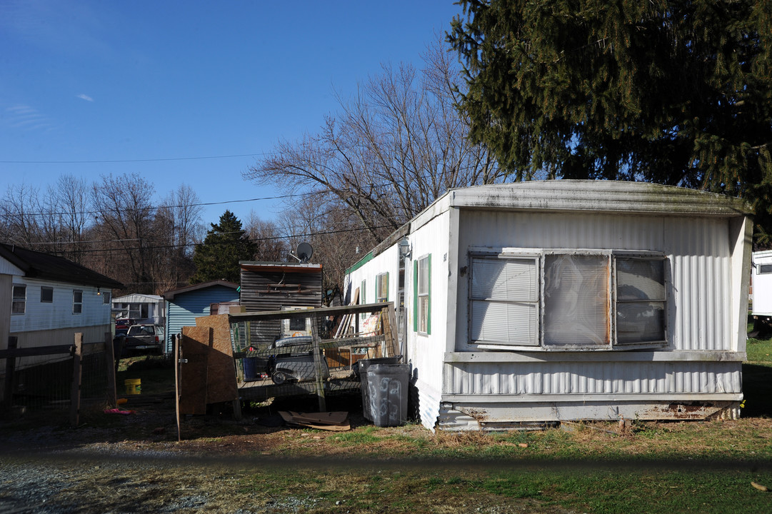 Brandywine Terrace in Honey Brook, PA - Building Photo