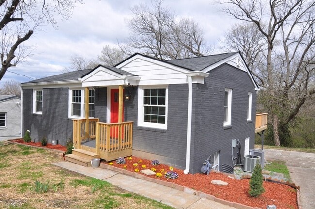 property at 820 Patricia Dr