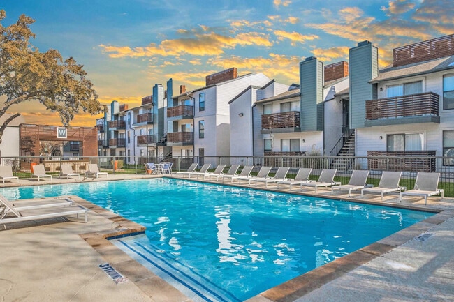 Waterford at Bellmar in Dallas, TX - Building Photo - Building Photo