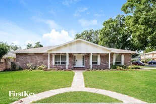 815 Lake Elbert Ct in Winter Haven, FL - Building Photo