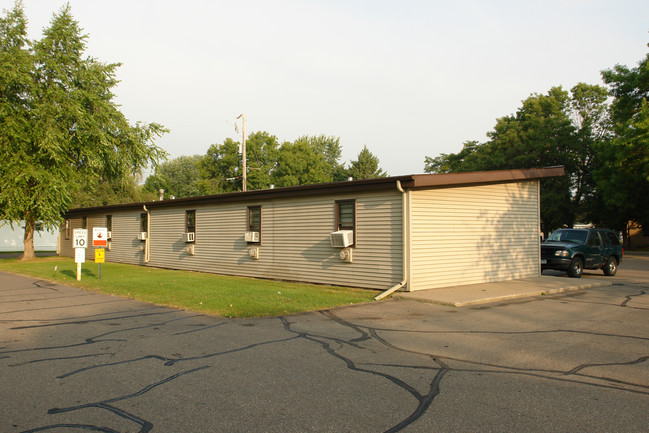 Baldwin Lake Estates in Lino Lakes, MN - Building Photo - Building Photo