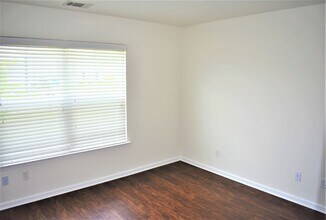 19 Miriam Jordan Rd in Port Wentworth, GA - Building Photo - Building Photo