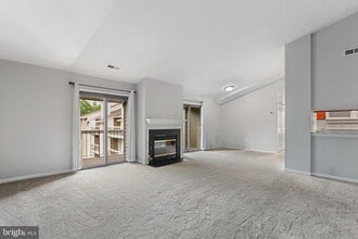 1110 Castle Harbor Way in Glen Burnie, MD - Building Photo - Building Photo