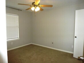 1101 Saulnier St in Houston, TX - Building Photo - Building Photo