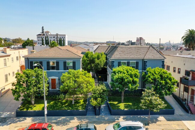 Chateau New Hampshire in Los Angeles, CA - Building Photo - Primary Photo