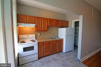 12 S Filbert St in Mechanicsburg, PA - Building Photo - Building Photo