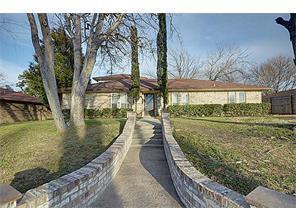1902 Cottonwood Rd in Carrollton, TX - Building Photo